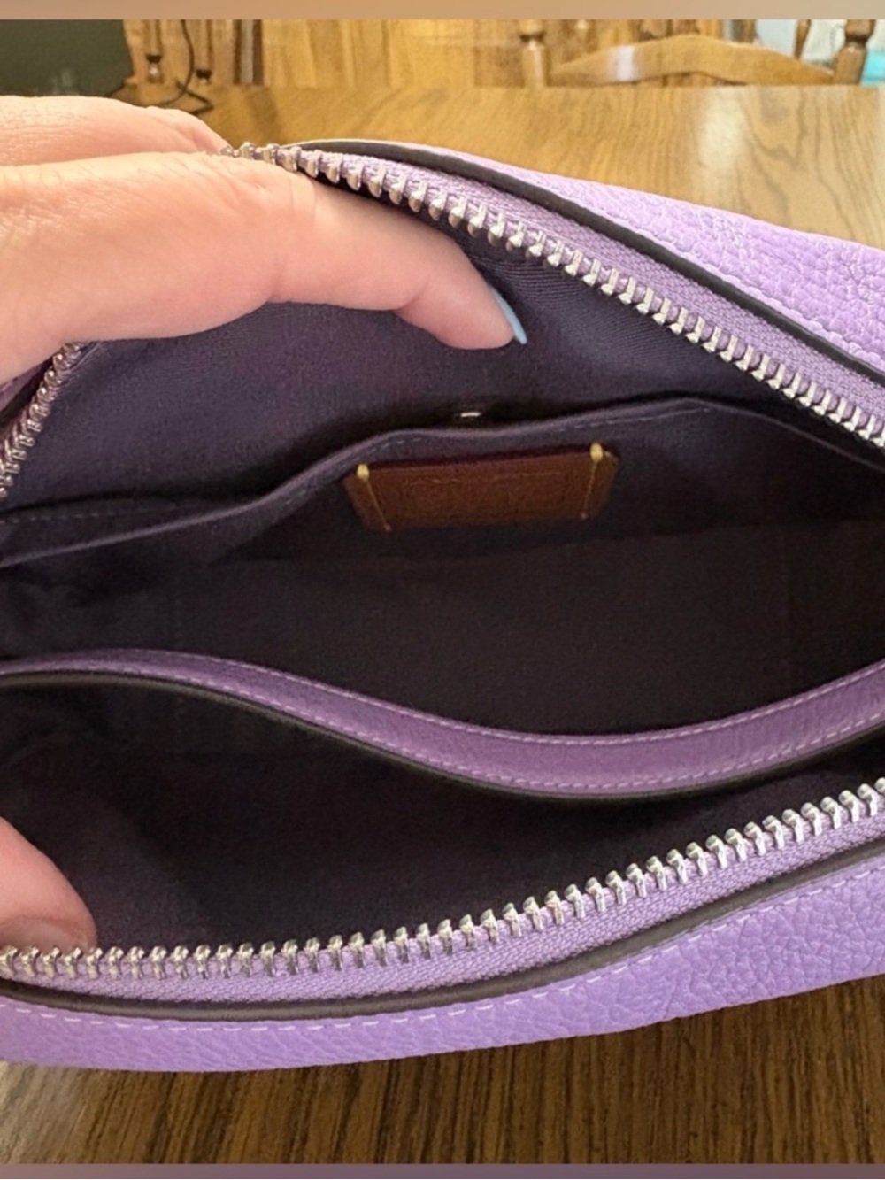 NWOT Coach Purple Pebbled Leather Crossbody Camera Bag w/ Floral Card Case - Picture 2 of 3